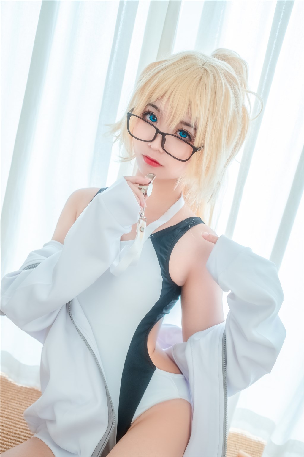 91chigua情感速递：揭秘明星私会时那句低语“请留下来陪我”的秘密如何在夜色中撩动全网